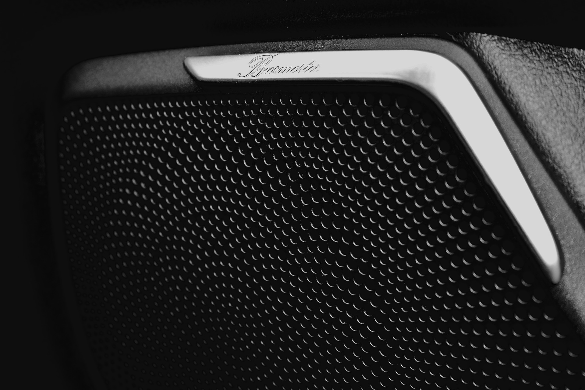The Show Car Garage - SOund (2) The Show Car Garage - SOund (4)